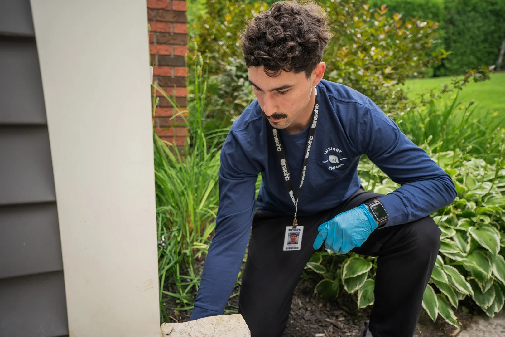Pest control technician in Surrey